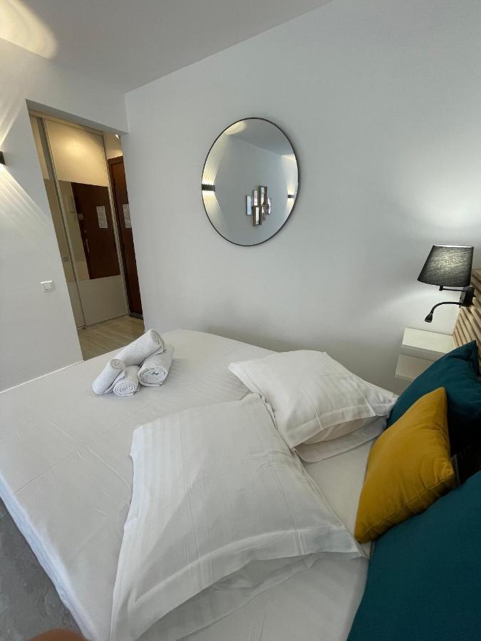 Chaleureux Studio, 200M De La Plage, Parking, Wifi Roquebrune-Cap-Martin Eksteriør billede