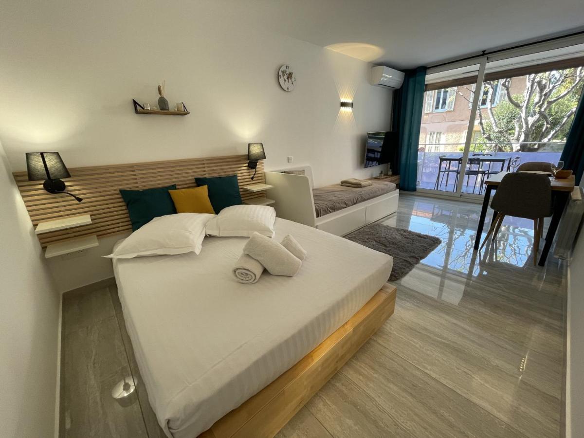 Chaleureux Studio, 200M De La Plage, Parking, Wifi Roquebrune-Cap-Martin Eksteriør billede
